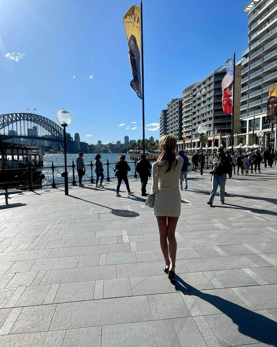 marinさんのインスタグラム写真 - (marinInstagram)「太陽の下を歩くと自然と 気分が晴れるの👼🇦🇺☀️ 不思議な力が太陽にはあるょね🥺✨ だからみんなも落ち込む事が起きたら 散歩してみてね🐶😌🤗🫶 環境や場所、空気感って ほんとに大事なんだよ🩷🩷🩷🫷」8月22日 14時00分 - maririn__78