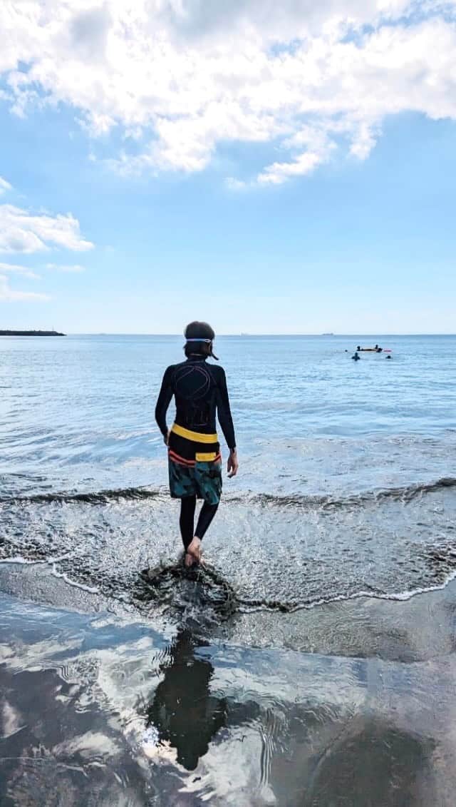 藤井美加子のインスタグラム：「2023年夏⛱️🎆 TUBEと迷ったけど私の夏の曲はこちらに！！皆さんの今年の夏の曲はなーに？🎵  #2023年夏の思い出 #来年もまた笑って過ごせますように  #同じメンバーで #からだぐぅ」