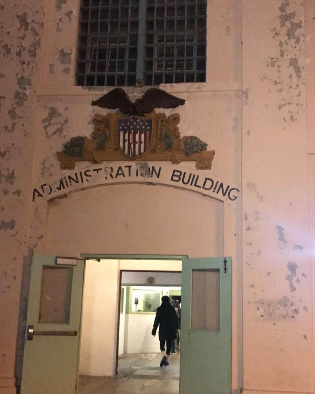 コートニー・カーダシアンさんのインスタグラム写真 - (コートニー・カーダシアンInstagram)「Alcatraz Island, San Francisco October 2017」8月22日 9時06分 - kourtneykardash