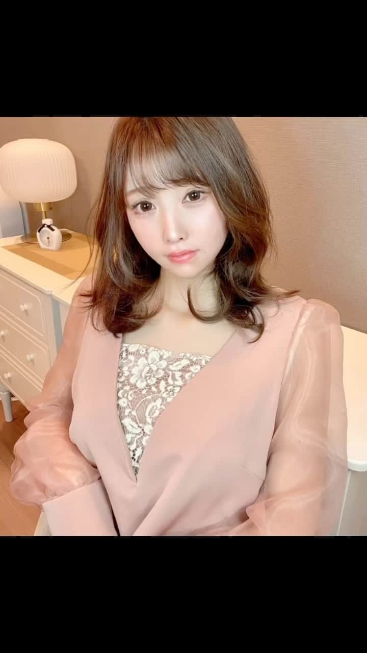 佐崎きさきのインスタグラム：「おはよう( ु ›ω‹ ) ु♥️  きっと、沢山周りに笑顔を届ける人に 幸運は来ると思うなぁ(ﾉ˶>ᗜ​<˵)ﾉ♥️  今日わいつもより少しだけでも口角上げて 楽しい一日にしようね♥️」