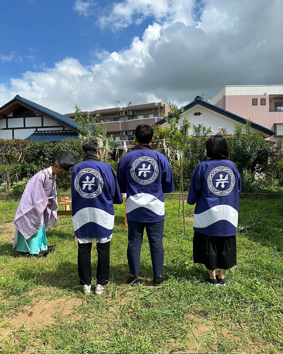 Fridge Homeのインスタグラム：「【現場レポート】 つくば市Sさんのおうち  本日は地鎮祭でした😊㊗️ 晴天に恵まれた素晴らしい日となりました😊いよいよ着工になります！ よろしくお願いします^_^」