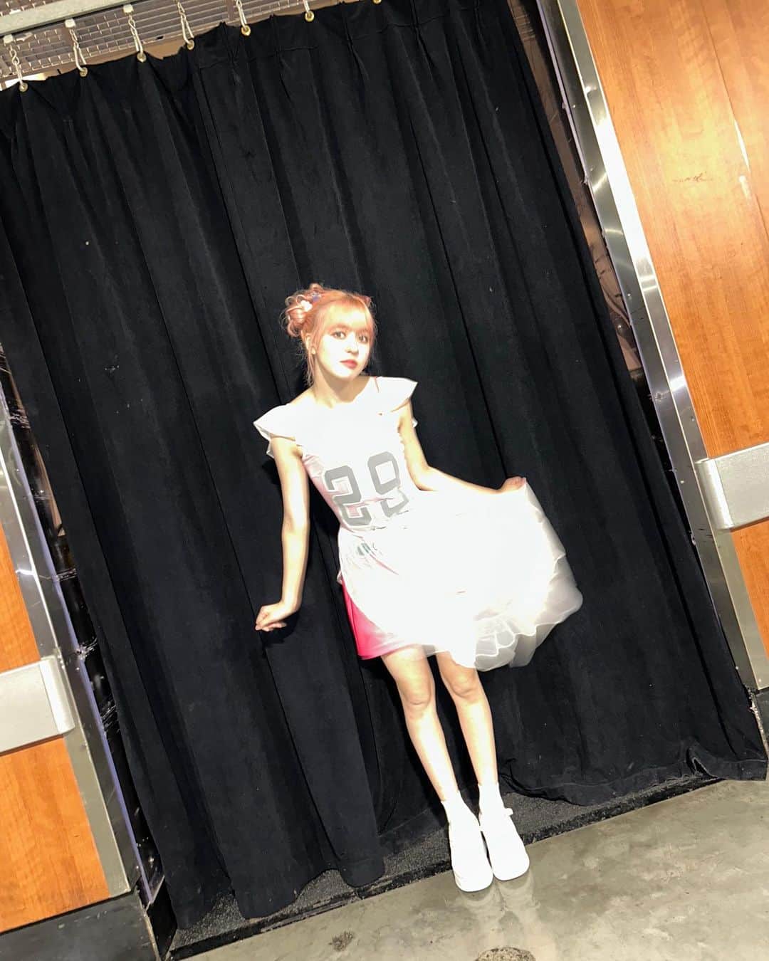 NMIXXさんのインスタグラム写真 - (NMIXXInstagram)「Don’t catch feelings! (PLEASE know that I’m joking) #NMIXX #엔믹스 #LILY #릴리」8月22日 11時37分 - nmixx_official