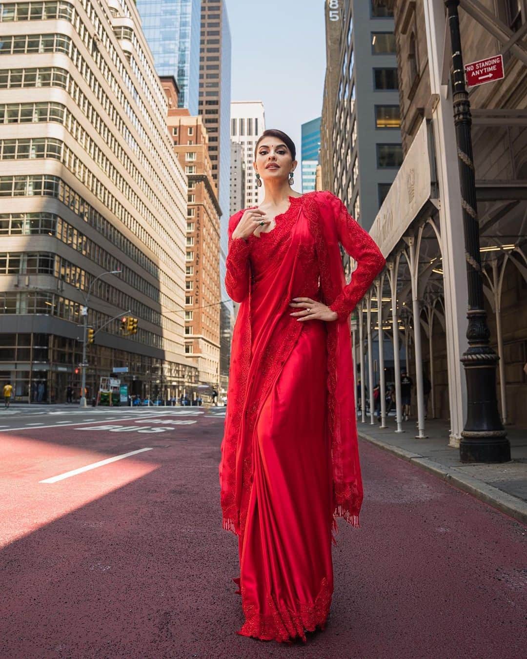 Jacqueline Fernandezのインスタグラム：「Thank you for making me a part of the 41st India Day Parade in New York! It was truly an overwhelming moment ❤️ @federationofindianassociations 🇮🇳」