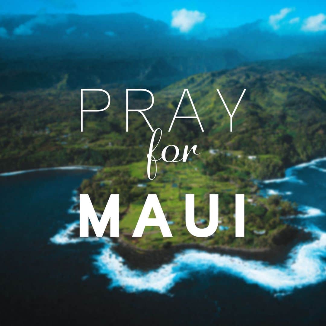アロハテーブルのインスタグラム：「マウイ島で発生した火災により、多数の方が被災されたことを知り、胸が痛みます。 この度の災害に際し、心よりお見舞い申し上げます。  ハワイ ワイキキに本店を構えるアロハテーブルではハワイの魅力と文化を日本に広める活動をしてきました。日本にいながらもそのハワイの風に癒された方も多いと思います。 マウイの方々が、一刻も早く安全が確保され、日常を取り戻すことを願うとともに、私たちにできることも探っていきたいと思っています。  #マウイ島 #ラハイナ #mauistrong #lahainastrong #zetton」