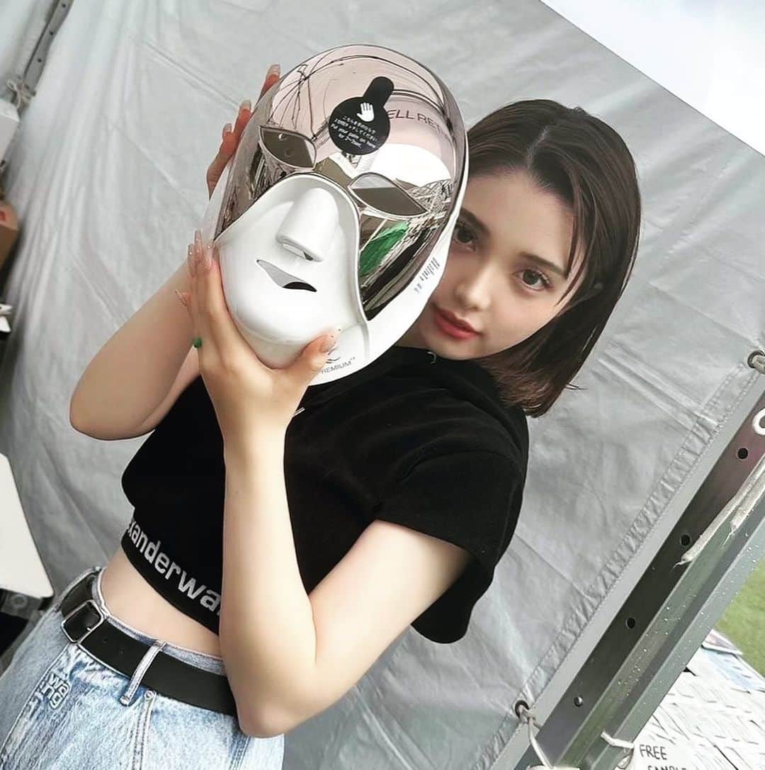 渡辺リサのインスタグラム：「最新コスメ見てちょっと美意識あがった😮‍💨  @cellreturn.official  @roseproject.official_jp  @bylimu_official  @onedaysyou_jp  @maycoop_global  @manlikehomme  @sugarlab_official_jp  @9wishes_official  @nuclid.official   #kbeautyfesta」