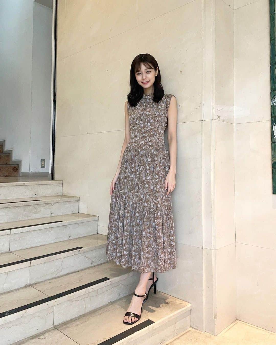 杉浦みずきのインスタグラム：「. 衣装ズ🤍 今回は写真のバリエーション多め（な気がする笑）  #モニフラ  #東京インフォメーション」