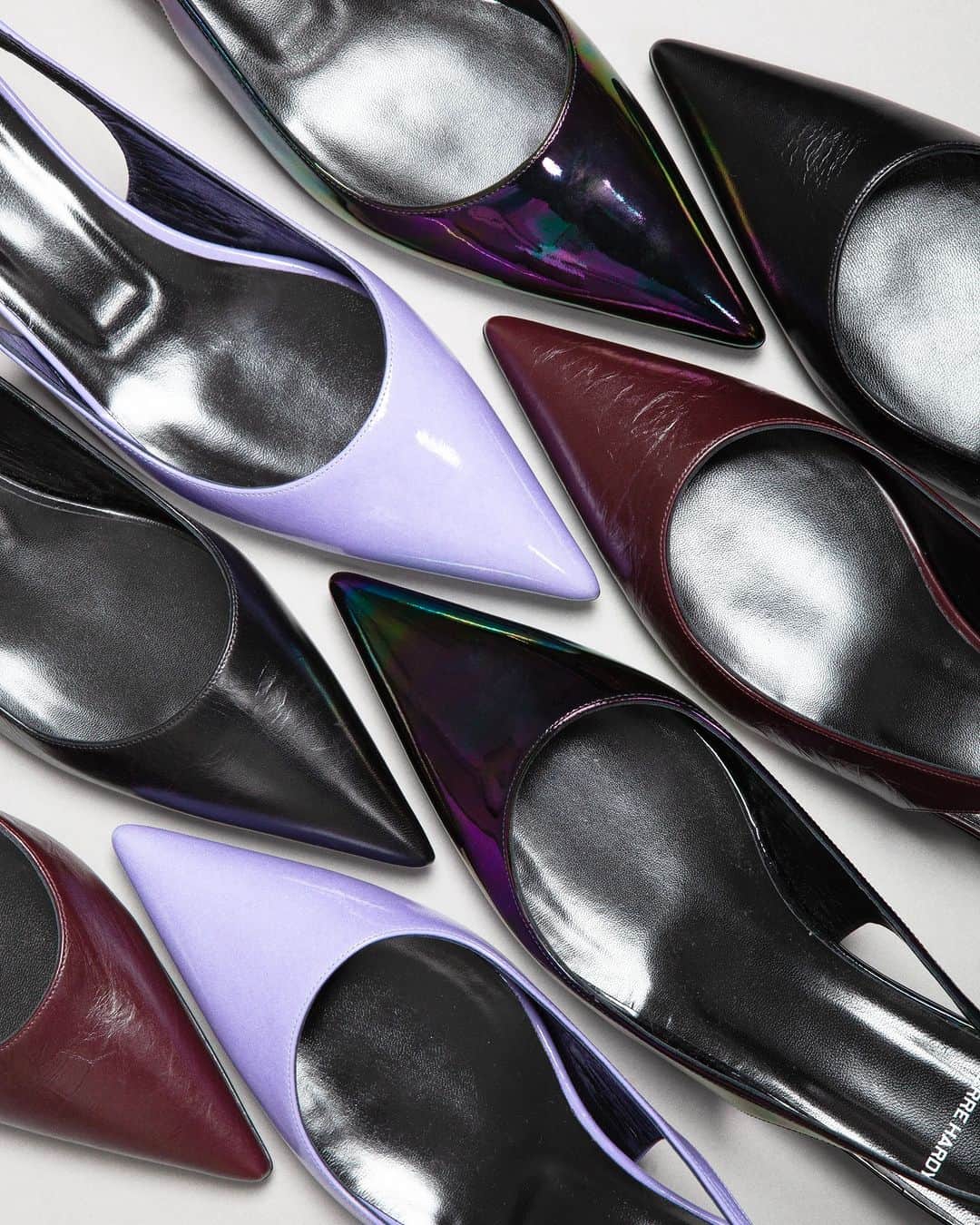 ピエール アルディのインスタグラム：「The Stella Slingback in all its forms.  #PierreHardy #PierreHardyFW23」