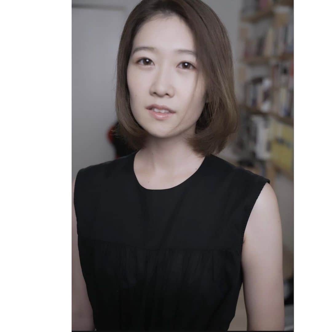 馬場奈々瀬のインスタグラム：「📷💇‍♀️💄  自由に強くしなやかに😜  不確かで確かなものを探したり 理不尽な出来事と向き合ったり 乗り越えるしかない壁を見つめてみたり ただただ楽しむ時間を大切に過ごしたり 全部自分次第だとちゃんと理解してからは しんどくもあるけど、 びっくりするくらい人生楽しいです🤣🤣🤣  周りあってこそですが！！🙇‍♂️  ありがとうございます😊  前向きに前のめりに たまに寄り道しながら赴くままに参りますww」