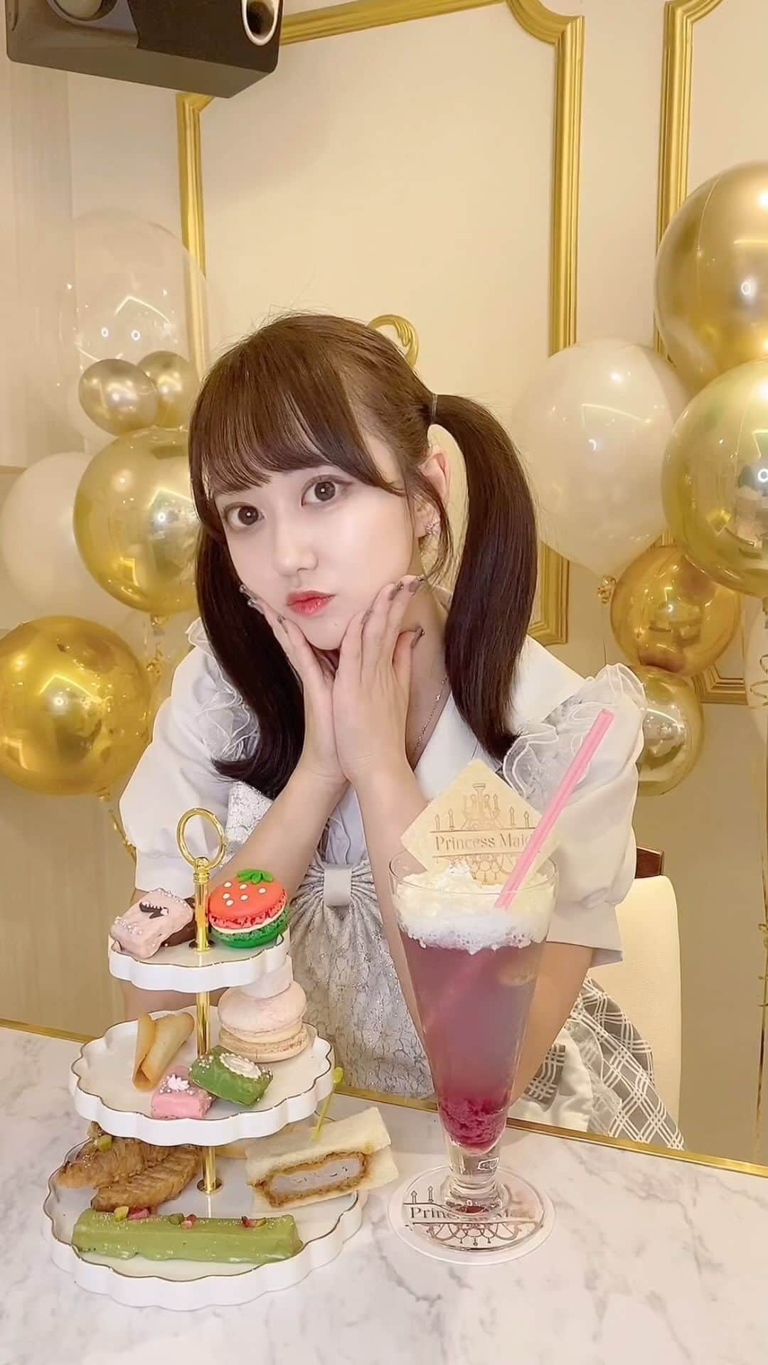 のインスタグラム：「お給仕したら来てくれる?🩷 @princess_maid_concafe   #メイド #メイド服 #メイドカフェ #コンカフェ #コンカフェ嬢 #コンカフェ店員 #コンカフェキャスト #コスプレ #メイドコスプレ #メイドコス #アイドル #地下アイドル #japanesegirl #japaneseidol #ツインテール #ツインテールアレンジ #ツインテール女子 #他撮り #自撮り界隈 #ビジョビ #like4like #l4l #いいね返し」