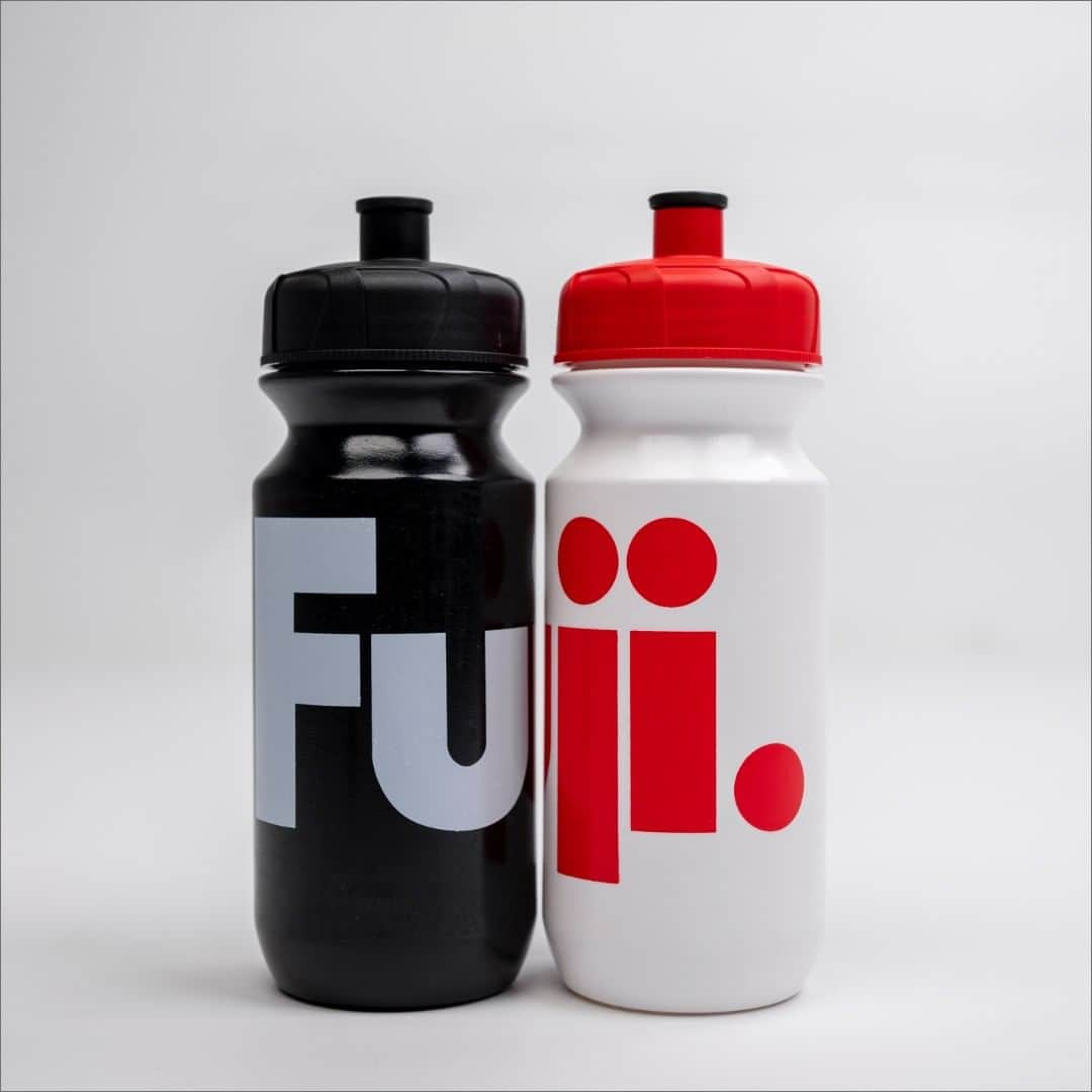 Fuji Bikesさんのインスタグラム写真 - (Fuji BikesInstagram)「Training is essential, so is hydration. ⚡️Recharge with a Fuji Water Bottle   #biketraining #fujibikes #training」8月22日 22時30分 - fujibikes