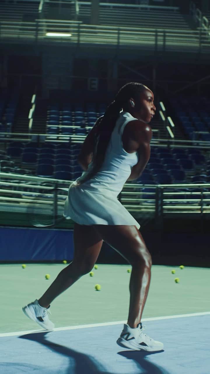 BOSEのインスタグラム：「Music on, game on. @cocogauff is here to take the US. #SoundIsPower」