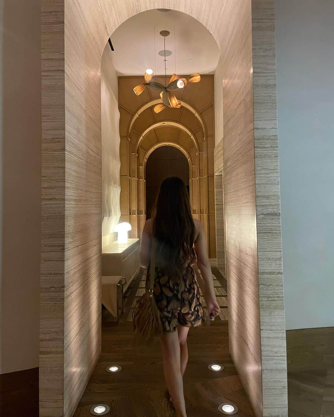 MiyakeKasumi さんのインスタグラム写真 - (MiyakeKasumi Instagram)「LAのサンタモニカで泊まったホテルがオススメすぎる😍❤️  PROPERhotel✨✨✨  もう部屋はもちろんロビーから全部かわいかった❤️  ちょっとお高めだけどどーしてもここがいいという私のリクエストに付き合ってくれました😂✨  部屋のソープも全部Aesopだったー😳✨  もしLAで映えなホテル探してる方いたら是非いってみてー😘   #properhotel  #proper  #サンタモニカ  #la  #ロサンゼルス  #ロサンゼルス旅行  #サンタモニカホテル  #映えホテル  #アメリカ旅行  #hotel  #aesop」8月22日 15時48分 - 1225kasumi