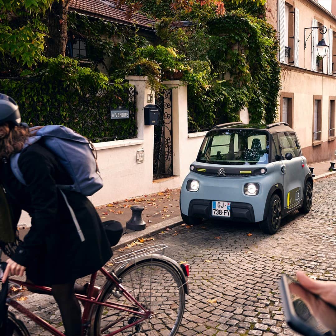 Citroënのインスタグラム：「You almost want to pinch #CitroënAMI cheeks.」