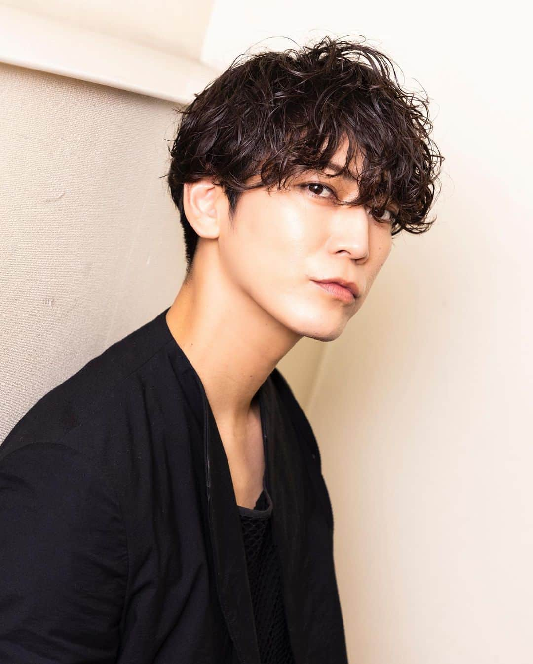 亀梨和也さんのインスタグラム写真 - (亀梨和也Instagram)「#Cross Thank you😘.   #週間ランキング1位 #2023年の1位はソロアーティストとして初だって #感謝です😘 #記念に #諸々のアザーカット」8月22日 16時49分 - k_kamenashi_23