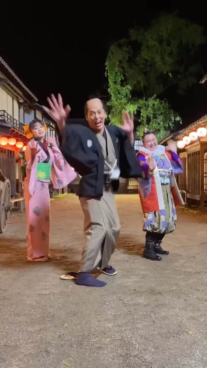 のインスタグラム：「途中で下駄投げちゃった。。」