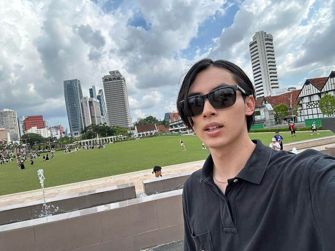 松村和哉のインスタグラム：「マレーシアあざした。 おもろ！でした。 いぇいいぇい。」