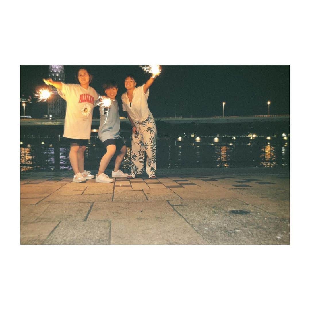 RENA（久保田玲奈）さんのインスタグラム写真 - (RENA（久保田玲奈）Instagram)「😎SUMMER🎆❤️」8月22日 17時41分 - sb_rena