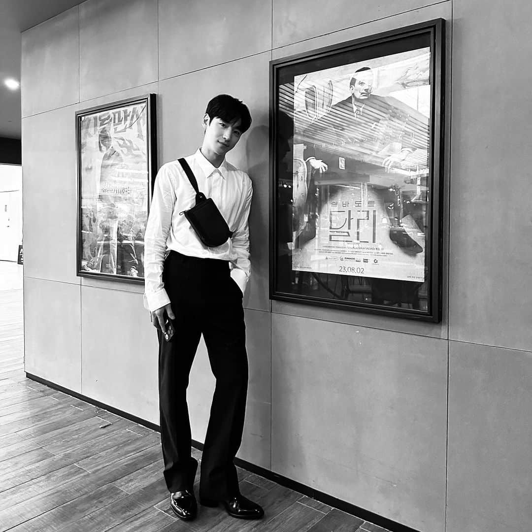 イ・ジェフンさんのインスタグラム写真 - (イ・ジェフンInstagram)「⠀ 🖤」8月22日 17時42分 - leejehoon_official