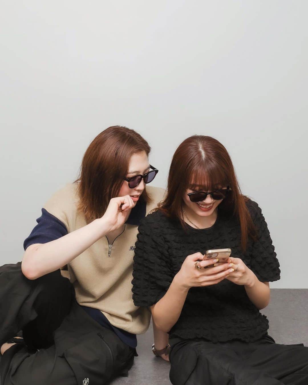 野村明日香のインスタグラム：「⁡ ⁡ こないだのカラーバージョン🌈 画質綺麗だから髪色明るくていい感じ🍊」