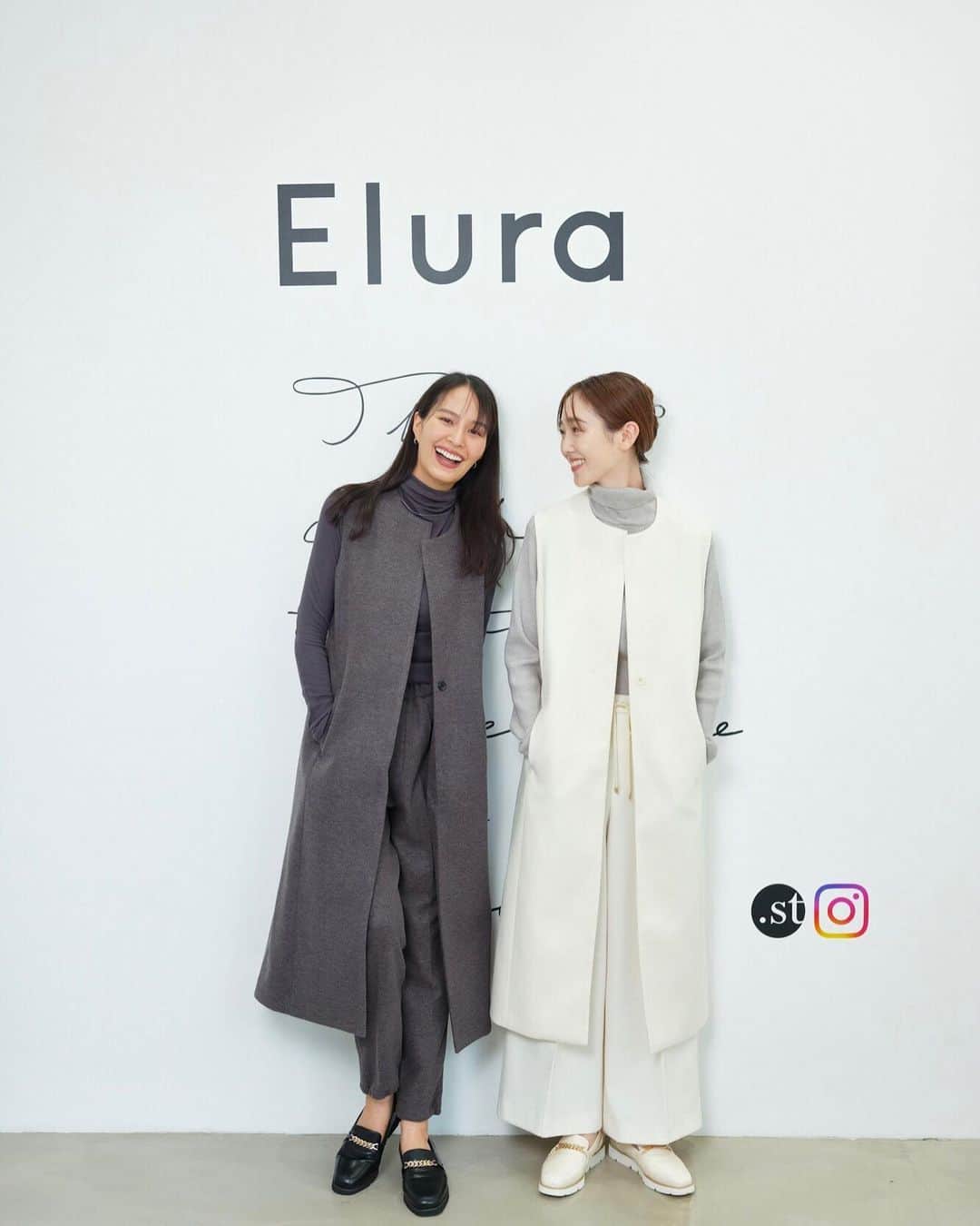 大森晶絵さんのインスタグラム写真 - (大森晶絵Instagram)「. Eluraの展示会に行ってきました！@elura_official 2023/AW . どれも素敵だったけど、りんちゃん @rin1shikawa とジレ可愛いね🤍てなって、色違いで着てみました👭 . るいも一緒にお邪魔させてい頂いて... 試着してるときは、りえさんに抱っこしてもらって、上機嫌のるい🤣 りえさん、ありがとうございました💕 @riechi.0919  . . #エルーラ#展示会」8月22日 23時14分 - akie_omori