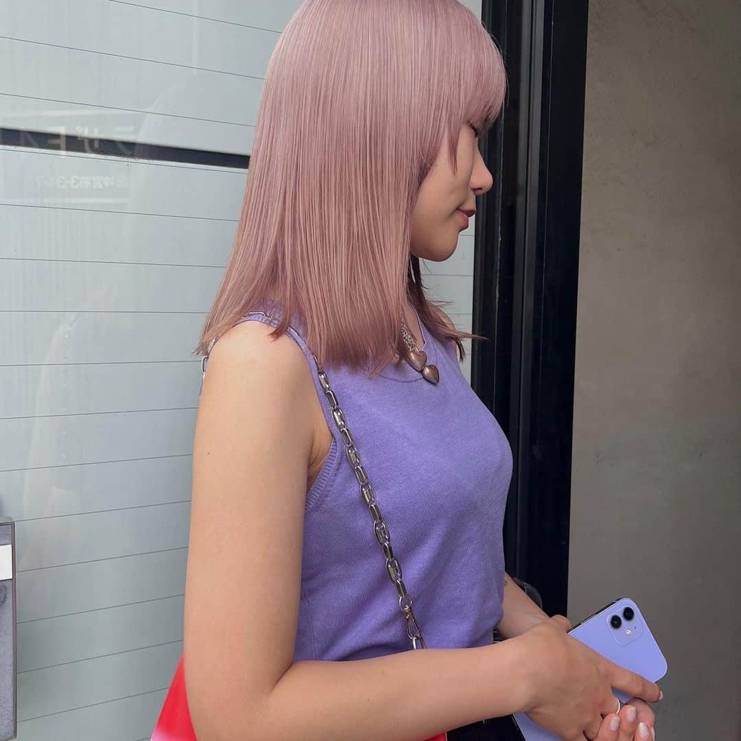 マツオモモコのインスタグラム：「pale tone 綺麗に育てましょう🥰 . . #hair #color #bleach #ブリーチカラー #ハイトーンカラー #ペールトーンカラー #デザインカラー」