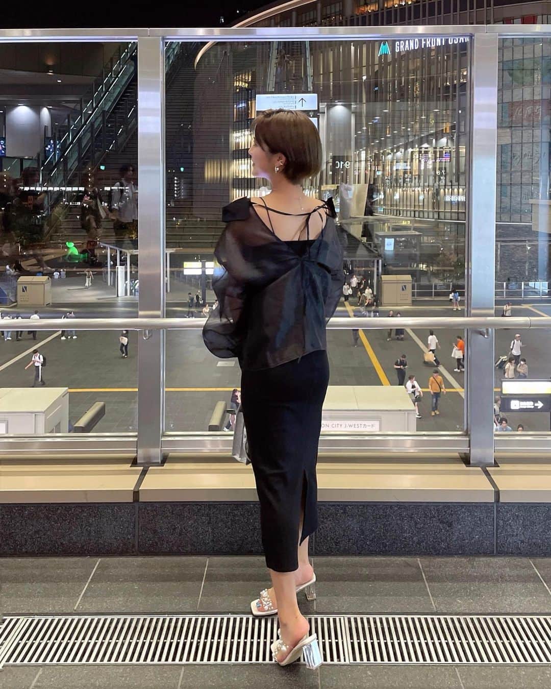 海江田麻貴さんのインスタグラム写真 - (海江田麻貴Instagram)「ㅤㅤㅤㅤㅤ  ㅤㅤㅤㅤㅤ 先ほどあげたストーリー見てくれましたか？🤍 9月24日(日) BIRTHDAYイベントの詳細発表しました🎉  ㅤㅤㅤㅤㅤ 1対1でお話して、日頃の感謝を皆さんにお伝えしたいです😊 特典・プレゼントあり♡今回からスタンプカードもスタートします☺︎  ㅤㅤㅤㅤㅤ 8月24日(木)21:00〜チケット販売スタート🎟️ 待機よろしくです☺️🤍  ㅤㅤㅤㅤㅤ  ㅤㅤㅤㅤㅤ  ㅤㅤㅤㅤㅤ  ㅤㅤㅤㅤㅤ #イベント告知 #BIRTHDAYイベント #BIRTHDAYEVENT #BIRTHDAY EVENTS #シアーシャツ #シアーシャツコーデ #VIOLETTA #ヴィオレッタ #タイトワンピース #キャミワンピ #キャミワンピース #japanesegirl #日本女孩」8月22日 18時21分 - _makiii0924_