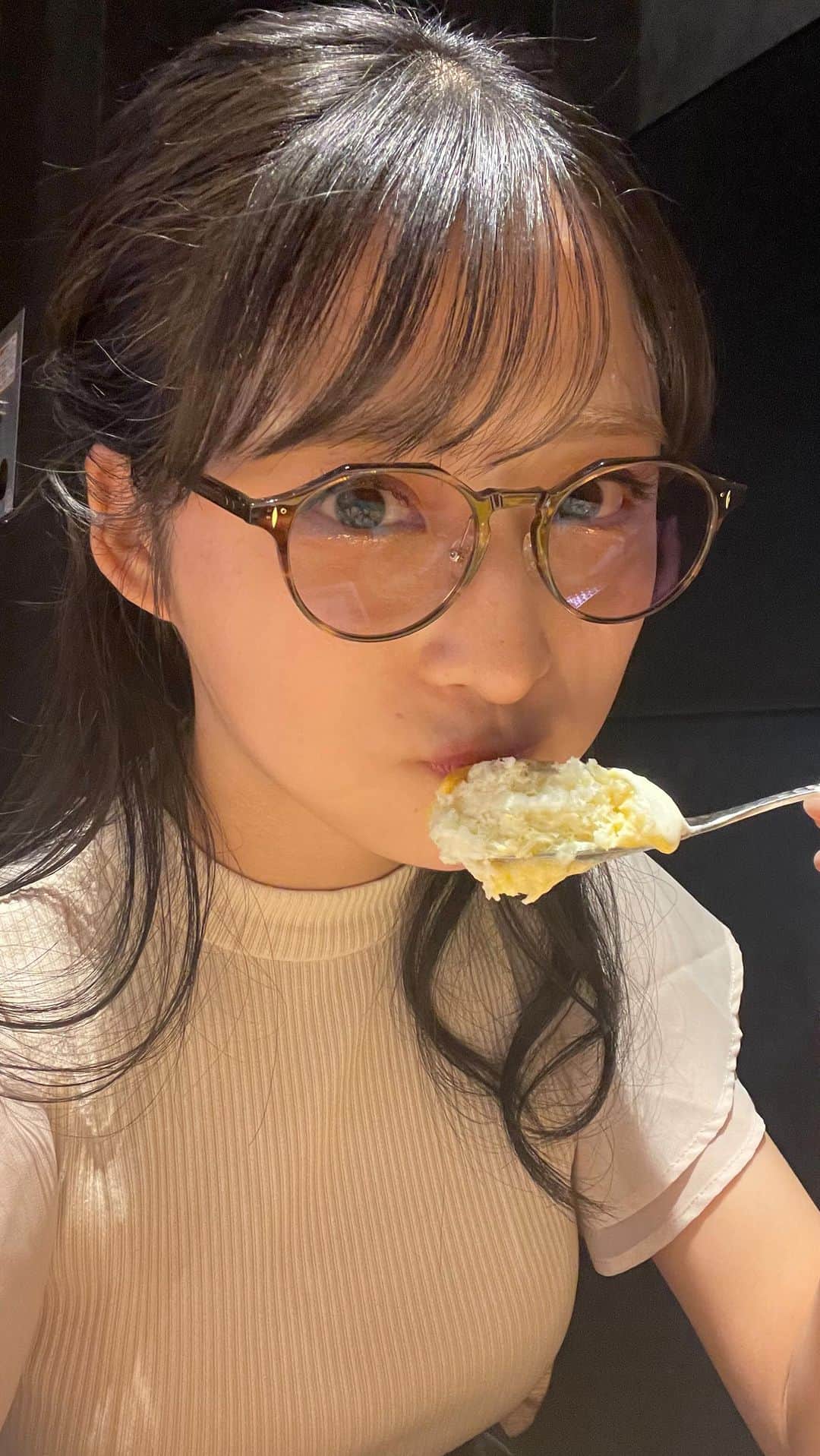 のインスタグラム：「おいしいおいしい☺️🧊🥣  想像以上に美味しくてびっくり、 久しぶりのくろぎさん幸せでした🧊♡  #かき氷 #くろぎ  #夏南瓜ん #枝豆みるく」