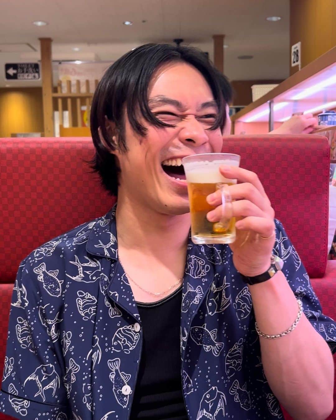 GO AKIMOTOさんのインスタグラム写真 - (GO AKIMOTOInstagram)「やっぱりビールが好き🍺 ビールの仕事したいです笑」8月22日 18時39分 - go_akimoto