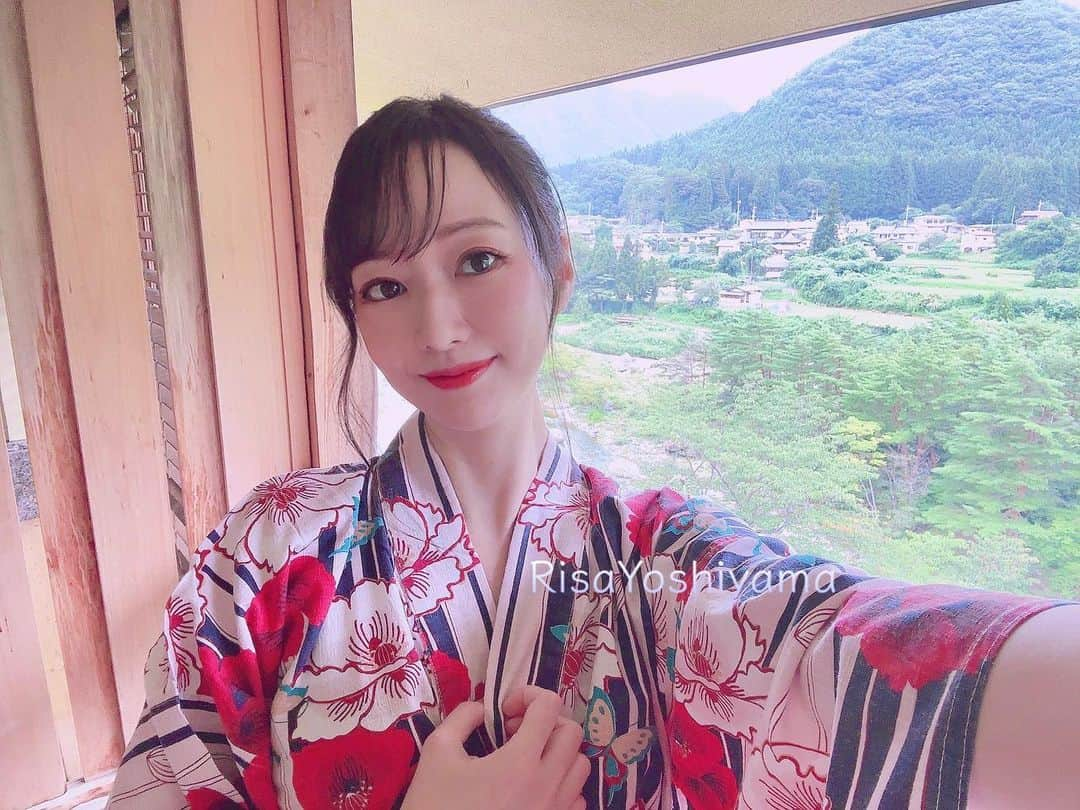 吉山りささんのインスタグラム写真 - (吉山りさInstagram)「👘 浴衣♨️  いや〜 全てにおいて素晴らしき旅館さん😍💕  #鬼怒川温泉  #日光  #浴衣  #露天風呂付き客室  #吉山りさ #モデル 経歴26年  #美容 #美肌ケア #model #Japanese #溫泉 #스파 #가족탕 #タオル #温泉 #温泉ソムリエ #お酒 #お風呂 #温泉モデル #温泉女子 #hotsprings #bañarse #모델   🇯🇵全国の #hotel #旅館 さま、レストラン #アパレル #化粧品 などの良いもののPRをさせて頂いております👘♨️」8月22日 18時44分 - oreorerisa