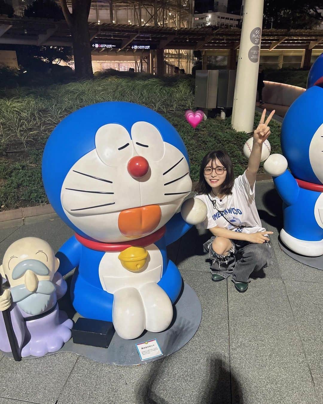 のインスタグラム：「最近はよく踊っています」
