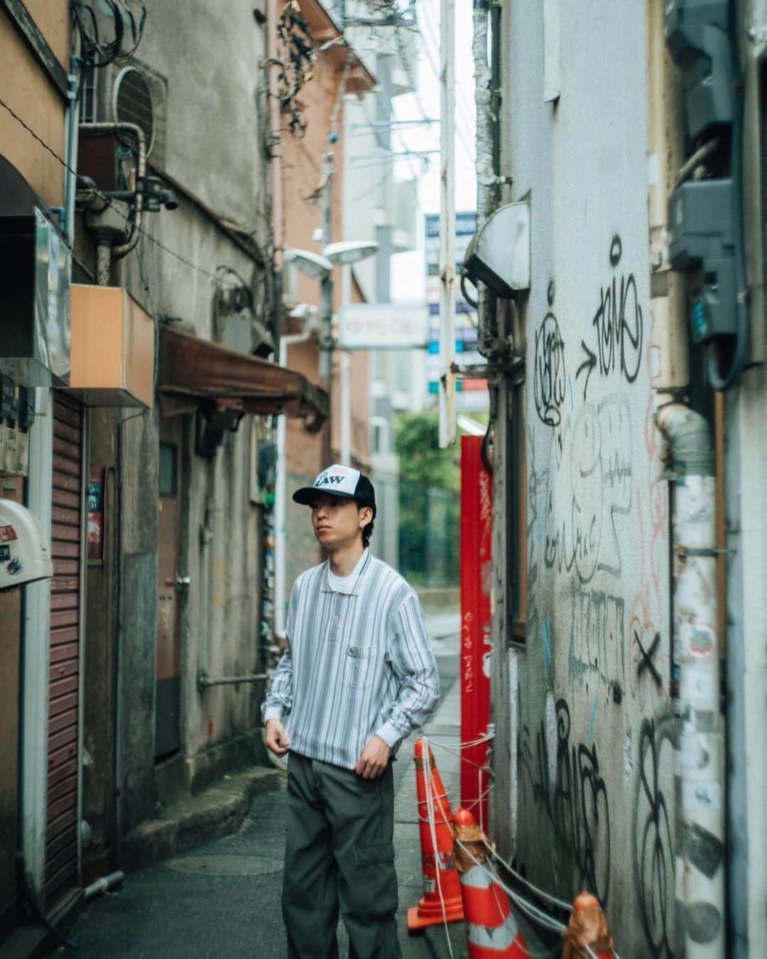 堂村璃羽のインスタグラム：「路地裏」