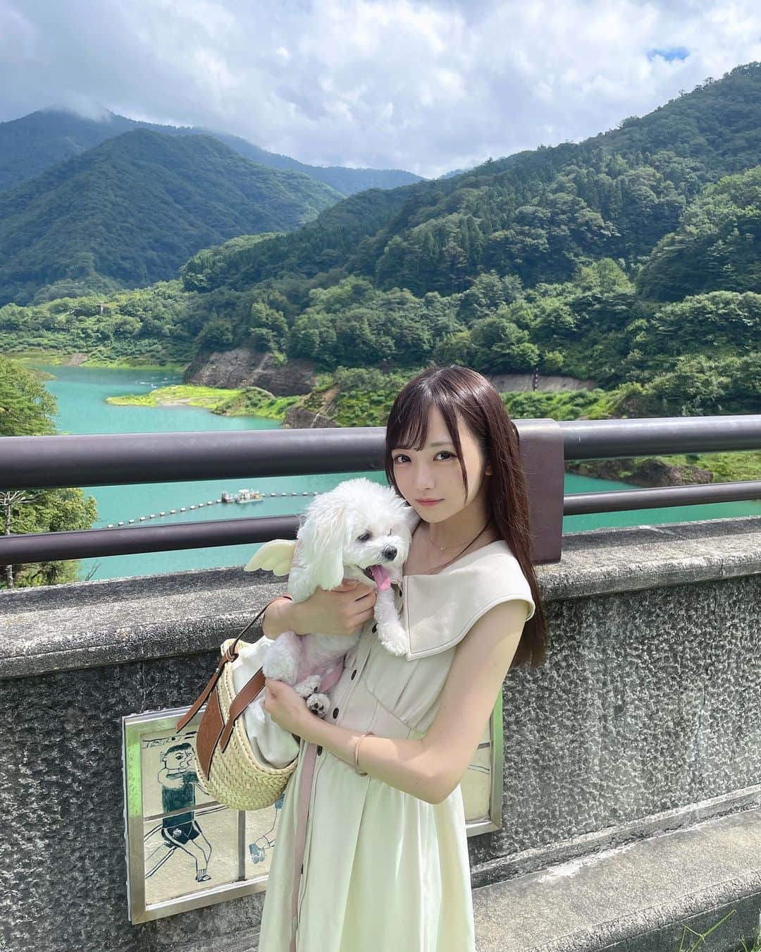 小林莉奈さんのインスタグラム写真 - (小林莉奈Instagram)「家族で温泉旅行行ってきた♨︎  心が浄化されたよ~」8月22日 20時03分 - rina_yoruami