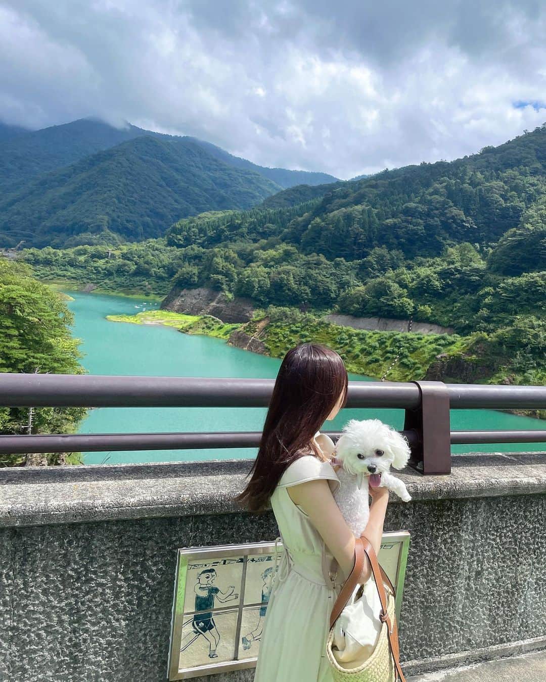 小林莉奈さんのインスタグラム写真 - (小林莉奈Instagram)「家族で温泉旅行行ってきた♨︎  心が浄化されたよ~」8月22日 20時03分 - rina_yoruami