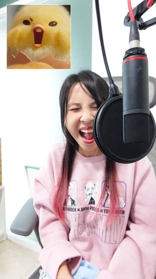 ビーム先生のインスタグラム：「ร้องเพลงทรงอย่างแบด ตามเสียงตัวละครที่เคยพากย์ ! #นักพากย์ #ทรงอย่างแบด #วัยรุ่นฟันน้ำนม」