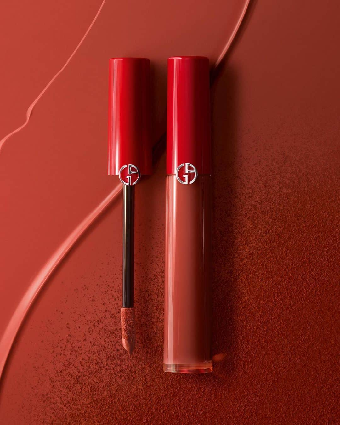 Armani Beautyさんのインスタグラム写真 - (Armani BeautyInstagram)「For a kissable effect. Celebrate #QixiFestival with the new LIP MAESTRO LOVE CRESCENDO, a lightweight lipstick that delivers vibrant color and a unique blurred-kissed effect, ensuring love at first swipe.   #Armanibeauty #LipMaestro #Lipstick #Makeup」8月22日 21時00分 - armanibeauty