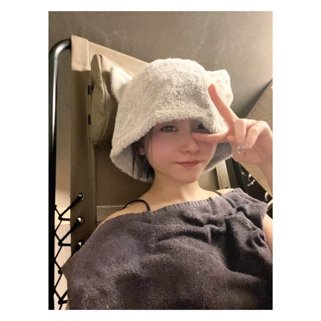 大竹ひとみさんのインスタグラム写真 - (大竹ひとみInstagram)「🧖‍♀️🈂️❕ . .  猫耳サウナハット🐱  今治タオルで、深くかぶれて、 機能性も抜群！  . . . #サウナ #サウナ女子  #サ活  #サ活女子 #サウナハット  #あまみ  #発汗  #デトックス #サウナイキタイ  #サウナー  #サウナ好きな人と繋がりたい  #sauna  #saunatime  #saunalife  #saunaselfie  #private  #detox  #instagood  #instalike #followｍe  #🧖‍♀️」8月22日 21時00分 - iamhitomi_48