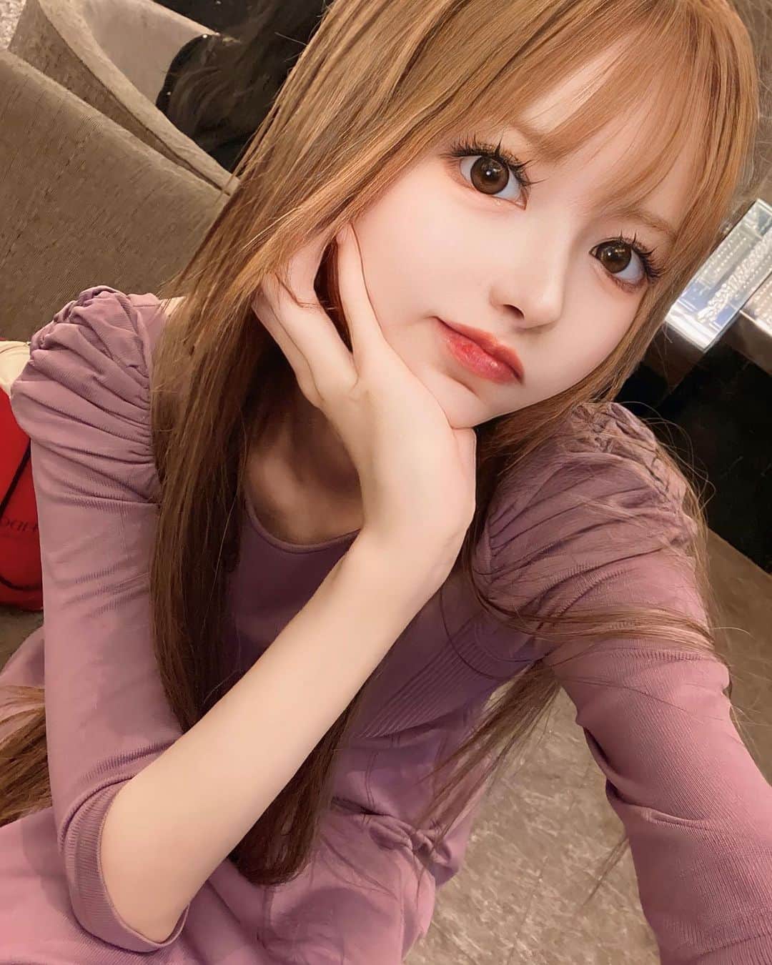 のインスタグラム：「⁡ 昼から動いてめっちゃ疲れたぁ_(›´ω`‹ 」∠)_ ⁡ 体感5日分は活動した気がする ⁡ 今日フィリアいますよん✌( ‘-^ ) ⁡ ⁡ ⁡ ⁡ ⁡ ⁡ ⁡ ⁡ ⁡ ⁡ ⁡ ⁡ ⁡ ⁡ ⁡ ⁡ #バルセロナグループ #Fillia #フィリア #札幌 #すすきの #ススキノ #キャバクラ #キャバ嬢 #キャバクラ嬢 #ニュークラブ #ニュークラ #ニュークラ嬢 #キャバ #ラウンジ #ガールズバー #すすきのキャバクラ #すすきのキャバ嬢 #すすきのグルメ #札幌旅行 #北海道旅行 #美人 #美女 #可愛い #可愛い女の子 #銀座 #六本木 #北新地 #錦 #中州 #いいね返し」