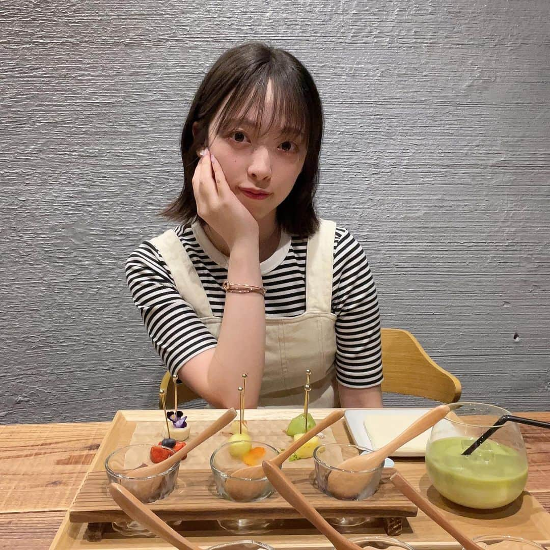 横川夢衣さんのインスタグラム写真 - (横川夢衣Instagram)「🍓  📍 #包華堂   もっちもちでめちゃ美味しかった:)))  自分で包めるのも楽しい！！ 色々なあんこの味もあって飽きないよぉ！！  また食べに行きたいなぁ〜  .」8月22日 21時01分 - yumei_yokogawa