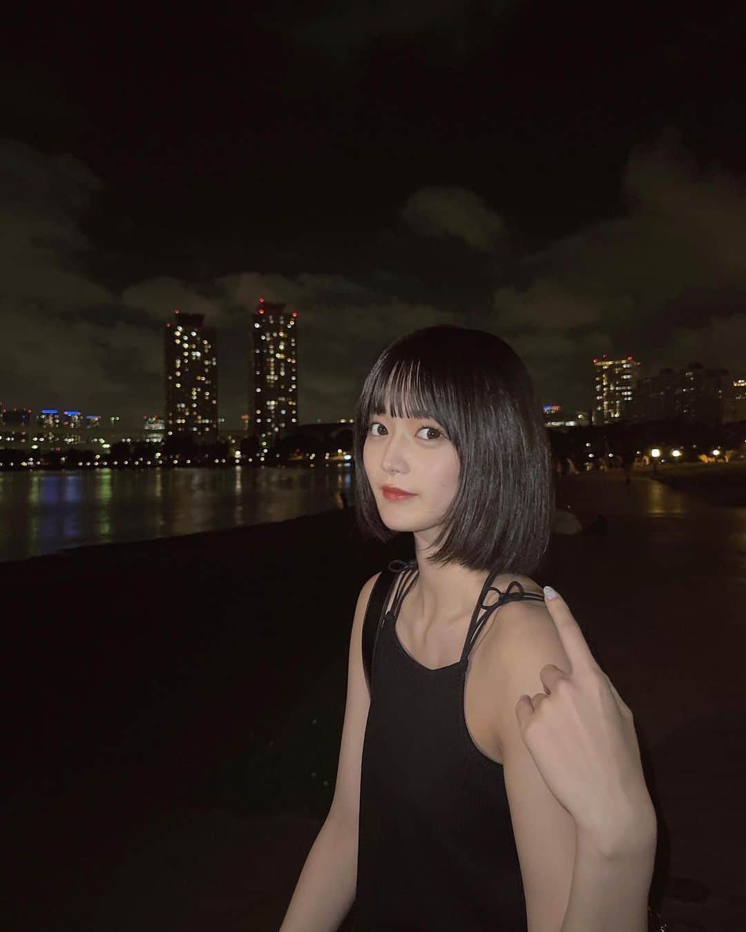 益田珠希さんのインスタグラム写真 - (益田珠希Instagram)「夜の海お散歩したい ☾⋆.·   #アイドル  #idol  #お台場」8月22日 21時09分 - tamaki_masuda_box
