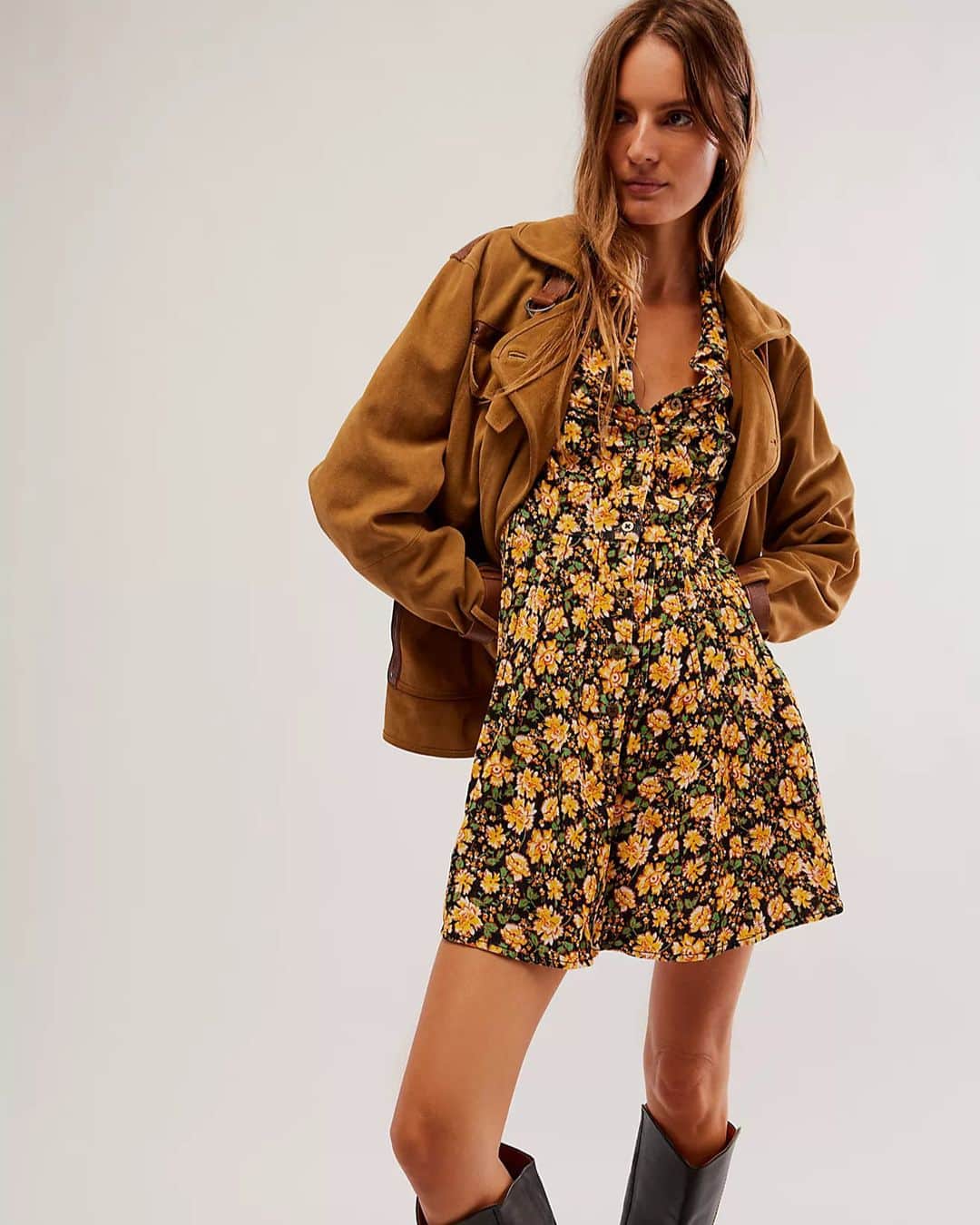 freepeopleのインスタグラム：「Did we mention it's long-sleeved? Link in bio to shop the mini dress you've been looking for.」