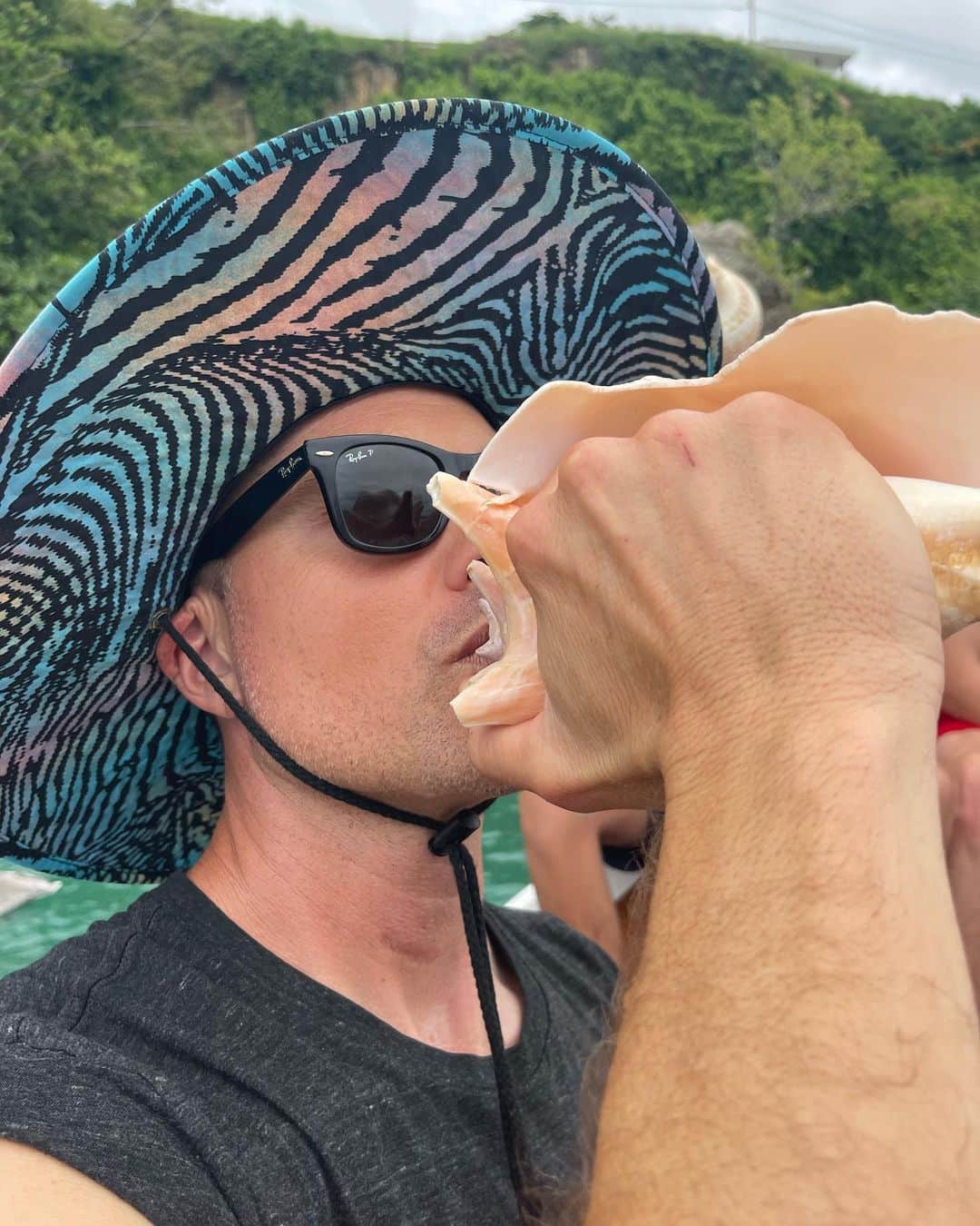エリック・ウィンターのインスタグラム：「A day to remember with Captain Pelican in Aguadilla 🇵🇷 what an awesome experience. #familytime #secondhome❤️ #puertorico @crashboatexperiences」
