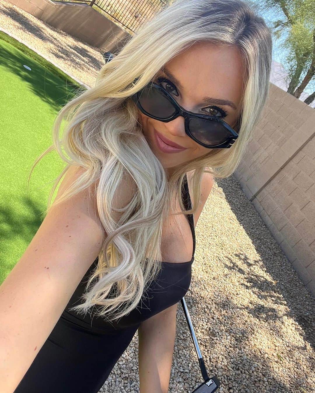 Elise Lobbのインスタグラム：「Mood: ⛳️😎🤪」