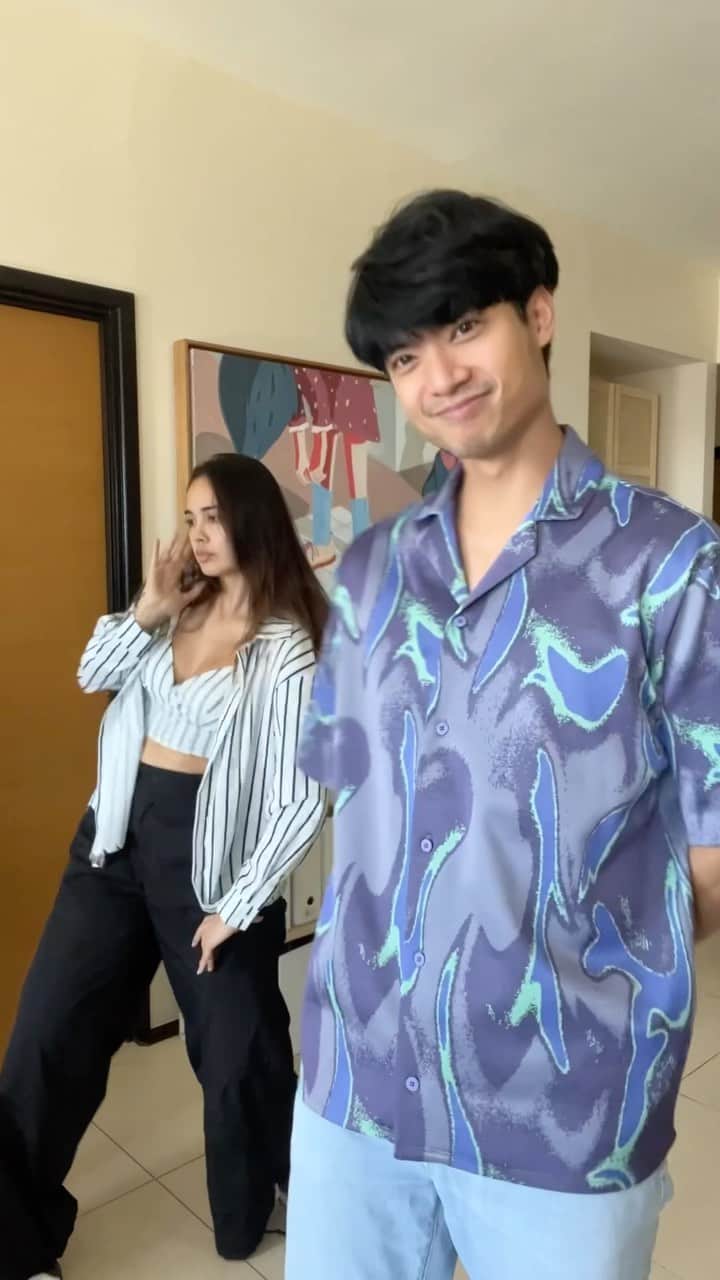 ミーガン・ヤングのインスタグラム：「Nagpapapansin lang naman ako sa kanya pero akala niya ata competition ito 😭😅」
