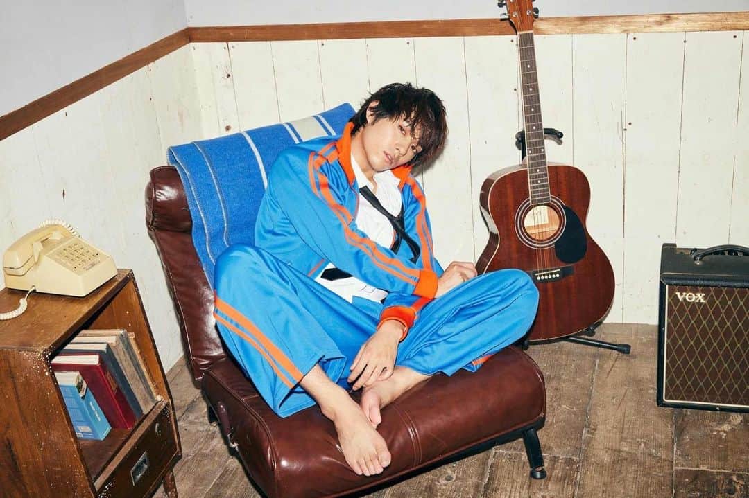永田崇人のインスタグラム：「タカトラックジャケット タカトラックパンツ  続々と皆様のお手元に届いてるみたいで、嬉しい限りでございます😊 ありがとうございます！！」