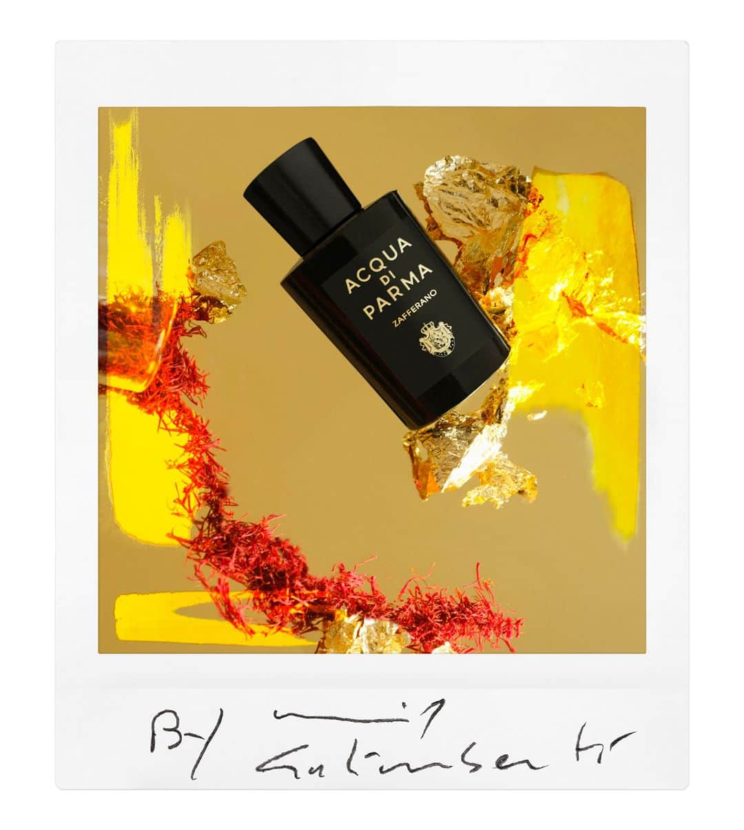 アクアディパルマさんのインスタグラム写真 - (アクアディパルマInstagram)「Introducing Zafferano, the new Signatures of the Sun fragrance. The luminous notes of Italian golden fruits are distilled and combined with warm and dry notes of saffron, like gilded sparks dancing with the intense spicy notes to create an unexpected and vibrant sensation.   #acquadiparma #signaturesofthesun #zafferano #zafferanolaunch」8月23日 0時21分 - acquadiparma