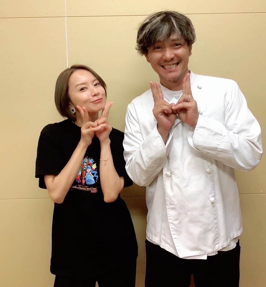 藤重政孝のインスタグラム：「#くまのがっこう音楽劇  間もなく始まりまーす🐻 やっぱ #あみーご かわいい  https://ongakugeki-jackie.jp/」