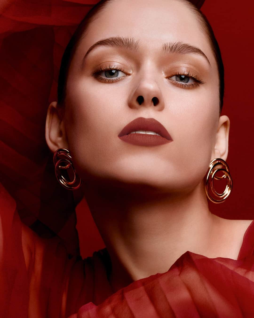 Lancôme Officialさんのインスタグラム写真 - (Lancôme OfficialInstagram)「Lancôme reveals a new limited edition of L’Absolu Rouge Drama Matte to celebrate this year’s Qixi festival. Discover the new shade 200, an exuberant earthy burgundy nude, created to elevate your makeup looks. #Lancome #LAbsoluRouge #Lipstick #LimitedEdition」8月23日 0時51分 - lancomeofficial