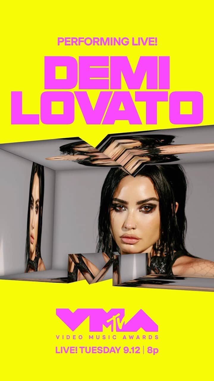 のインスタグラム：「@ddlovato is returning to the #VMAs stage for the first time in 6 years! 🖤 Tune in for her performance on Tuesday, September 12 on @mtv!」