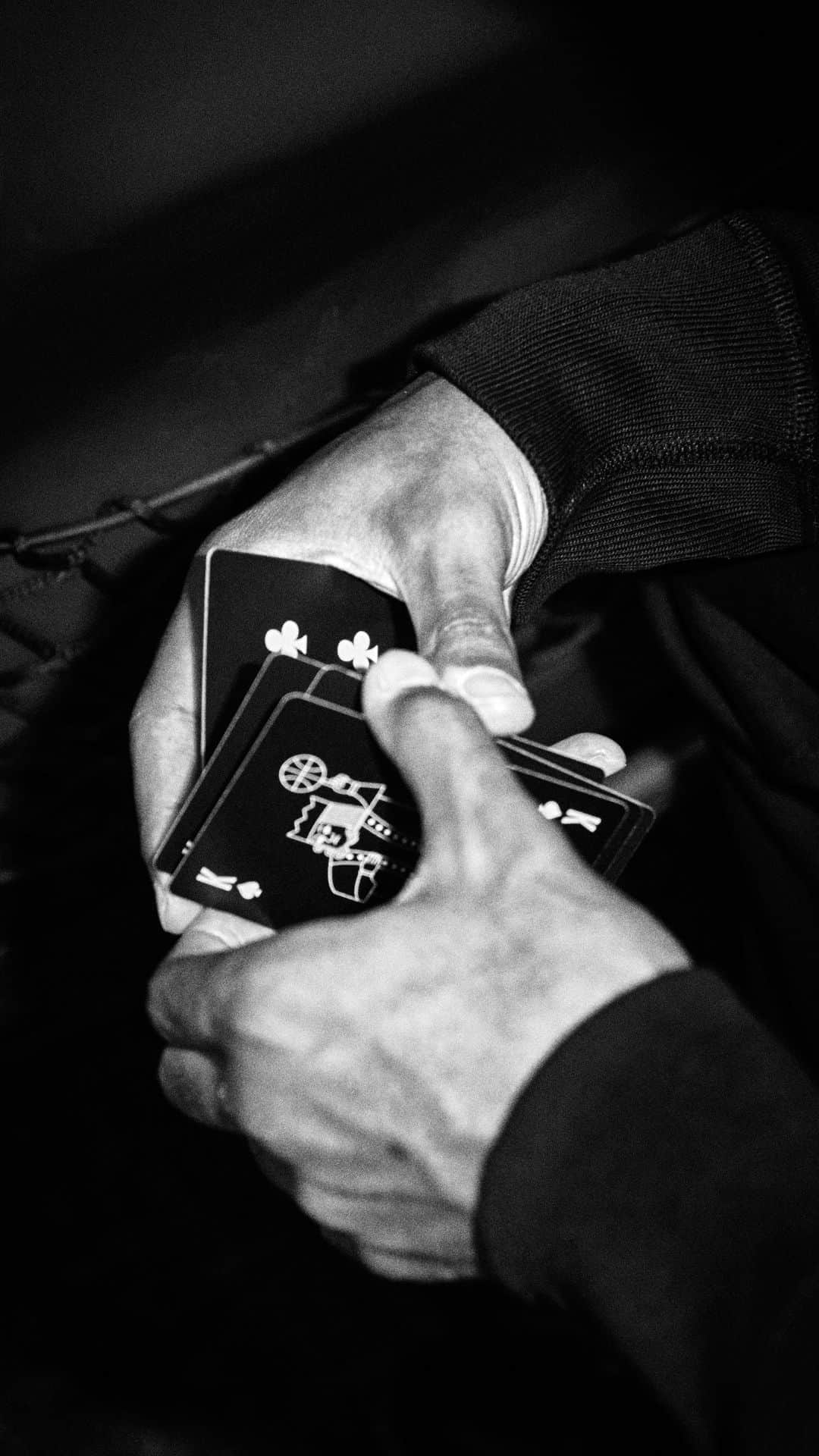 レイニングチャンプのインスタグラム：「Stakes stay high even after the game. Ante up with mementos for the road or at home.   Our latest arrivals include custom Reigning Champ Bicycle® Playing Cards with embossed air-cushion finish, and a limited-edition monogram Dice Set crafted from heavyweight aluminum.  Now available online and at all Reigning Champ stores.」