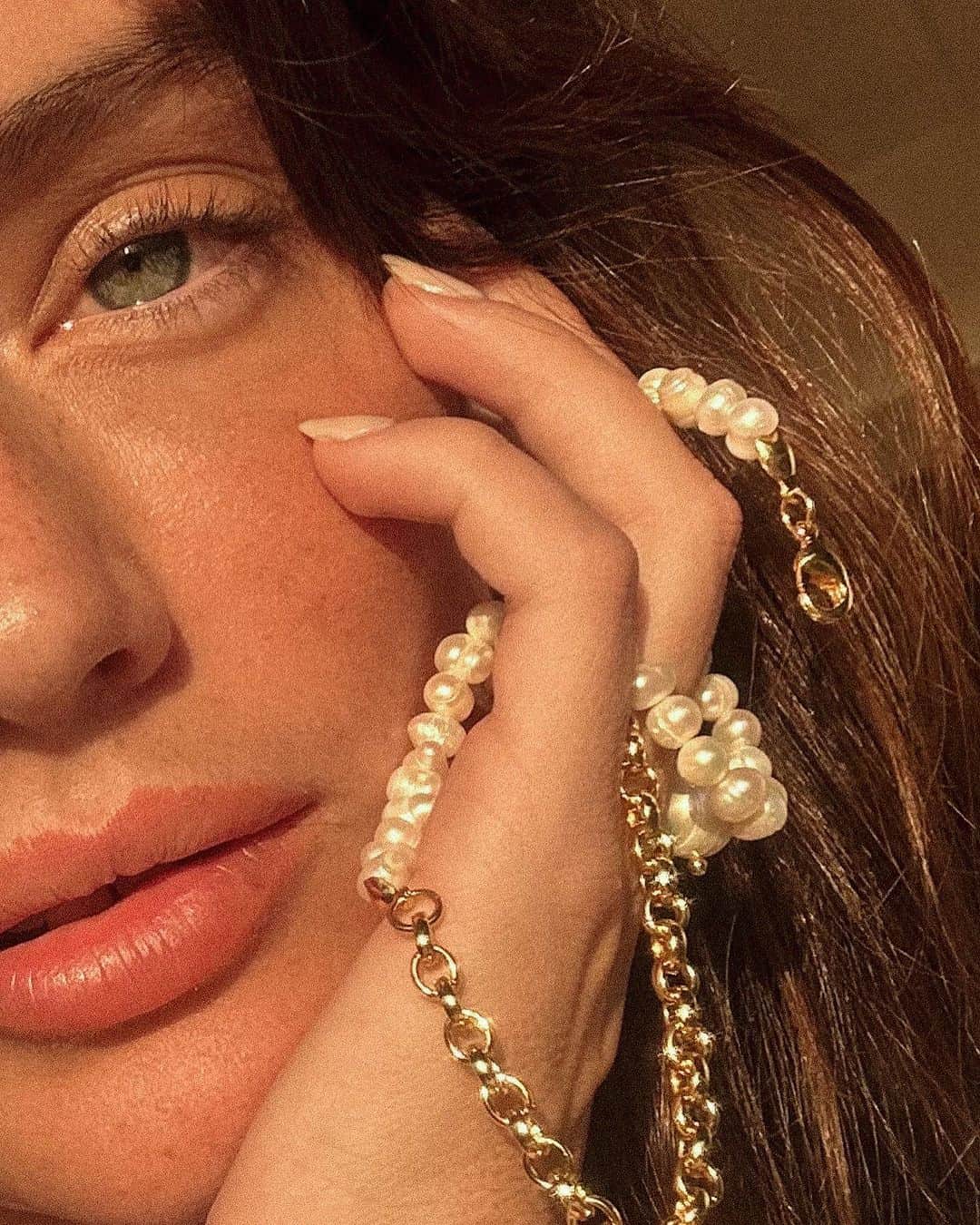 Jessicaさんのインスタグラム写真 - (JessicaInstagram)「Pearls or mermaid tears? @patchicollectivejewelry   #pearls #jewelry #pearlnecklace #oceanjewelry」8月23日 1時05分 - jessleebuchanan
